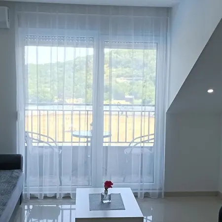 Daire S-apartmani Cocetova *