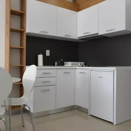 S-apartmani Cocetova Apartment *